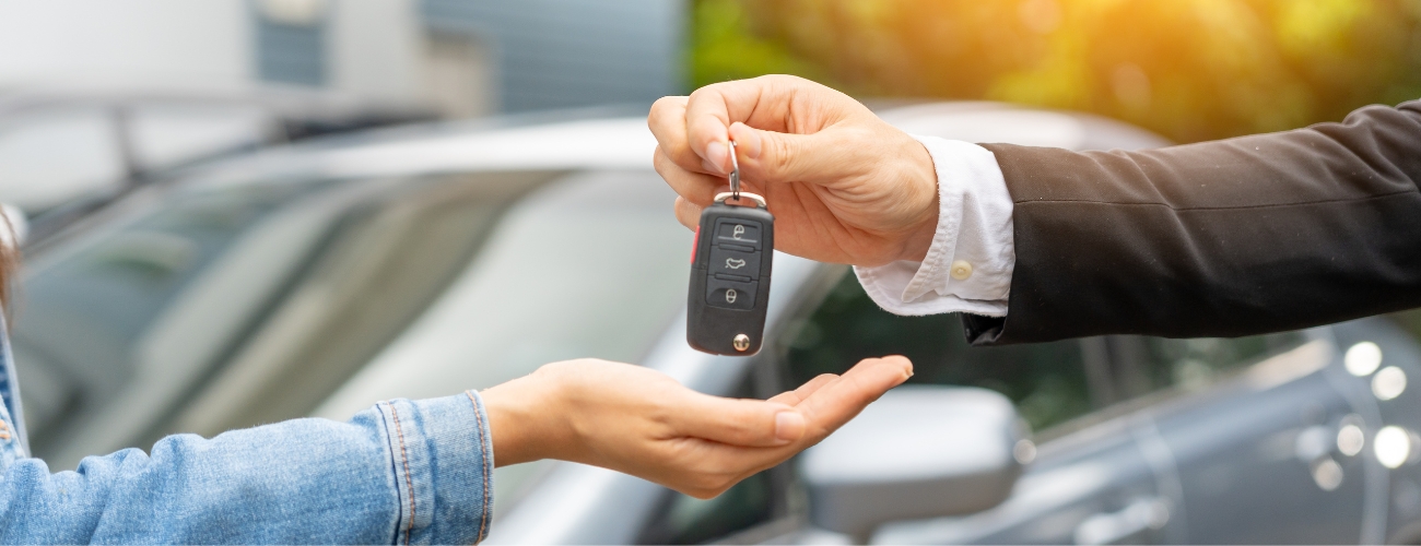 AR programme handing keys to customer