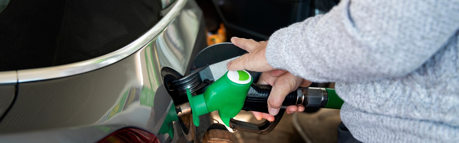refuelling a vehicle at the fuel pump